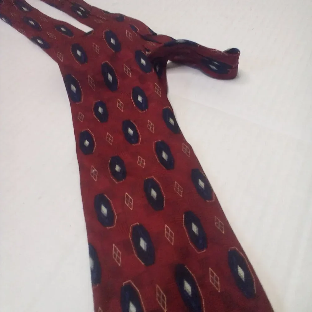 Jos A Bank Corporate Collection Tie Necktie Men 100% Silk Red Blue Gold